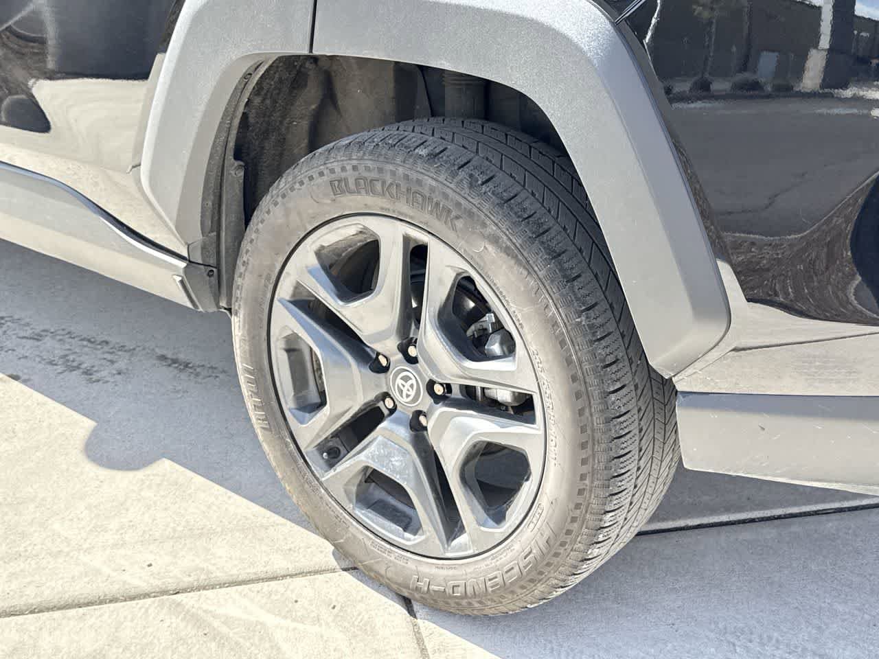 Thumbnail: 2024 Toyota RAV4 - 8