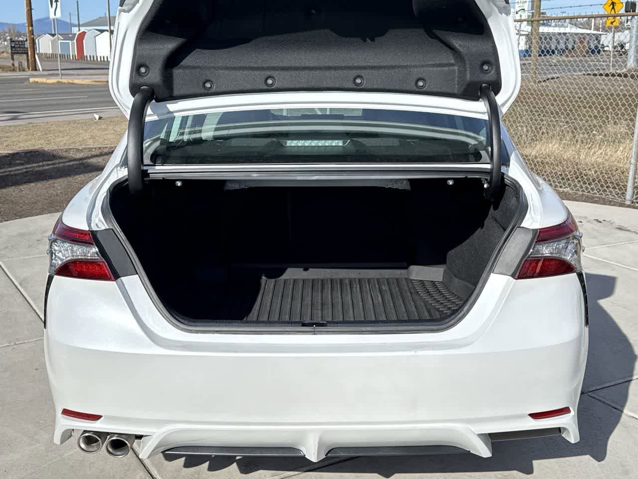 Thumbnail: 2021 Toyota Camry - 6