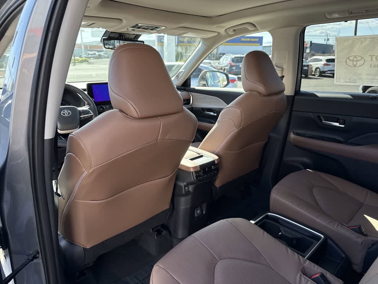 Thumbnail: 2026 Toyota Grand Highlander - 14
