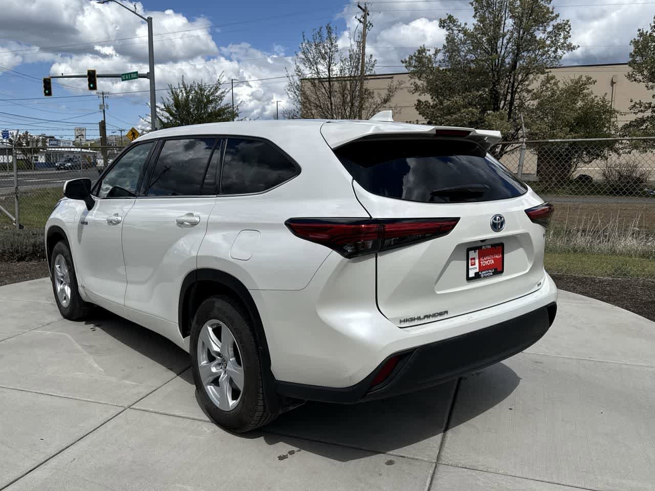 Thumbnail: 2021 Toyota Highlander - 5