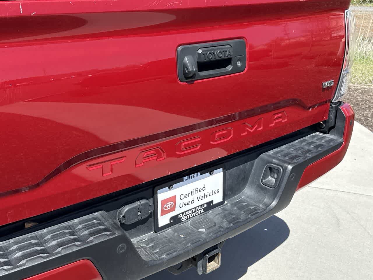 Thumbnail: 2023 Toyota Tacoma - 9