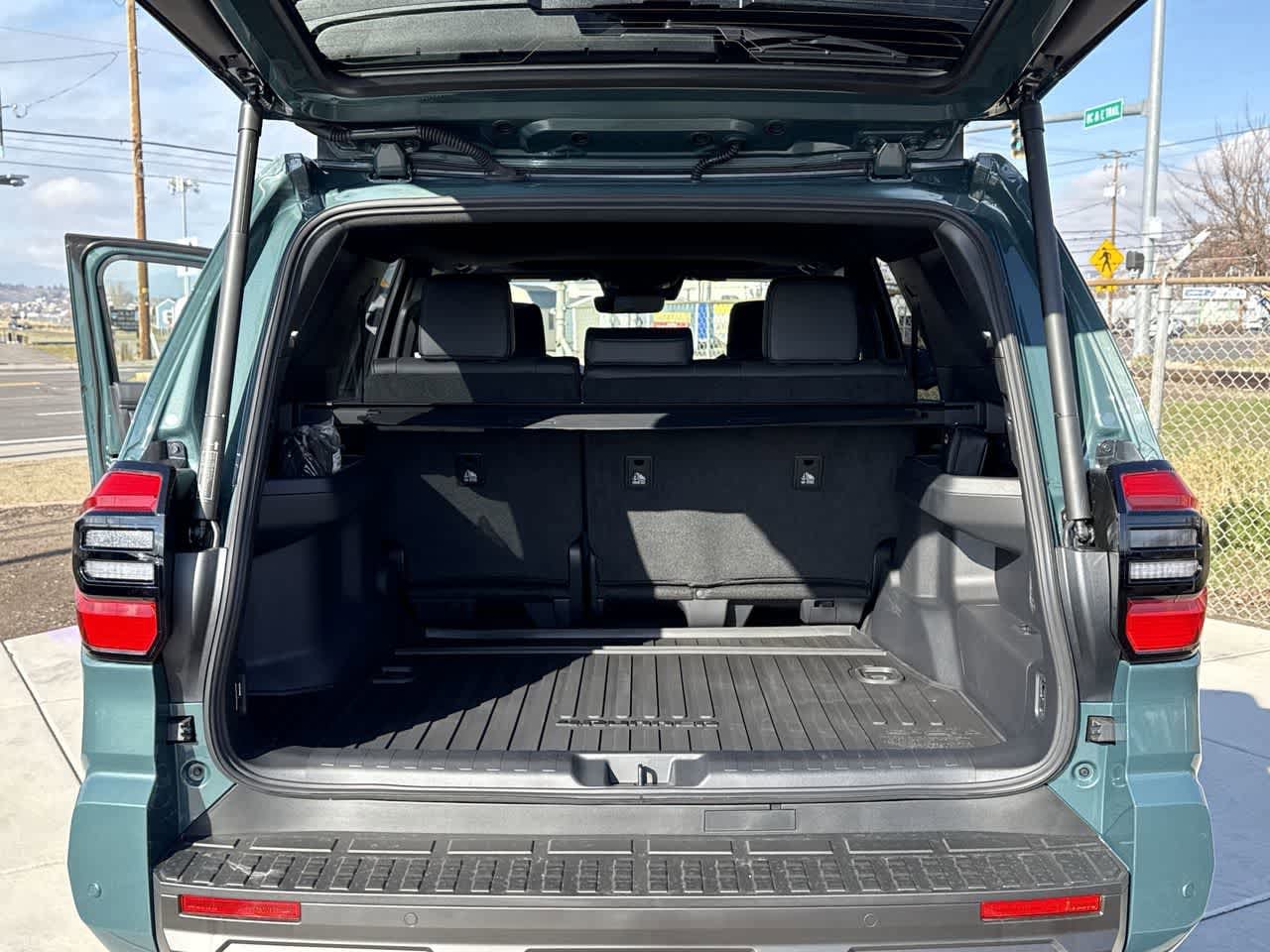 Thumbnail: 2025 Toyota 4Runner - 6