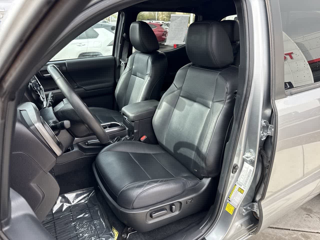 Thumbnail: 2023 Toyota Tacoma - 11