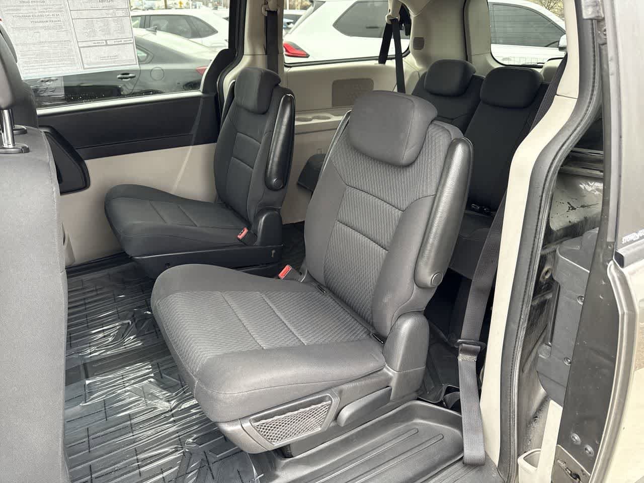 Thumbnail: 2010 Dodge Grand Caravan - 12