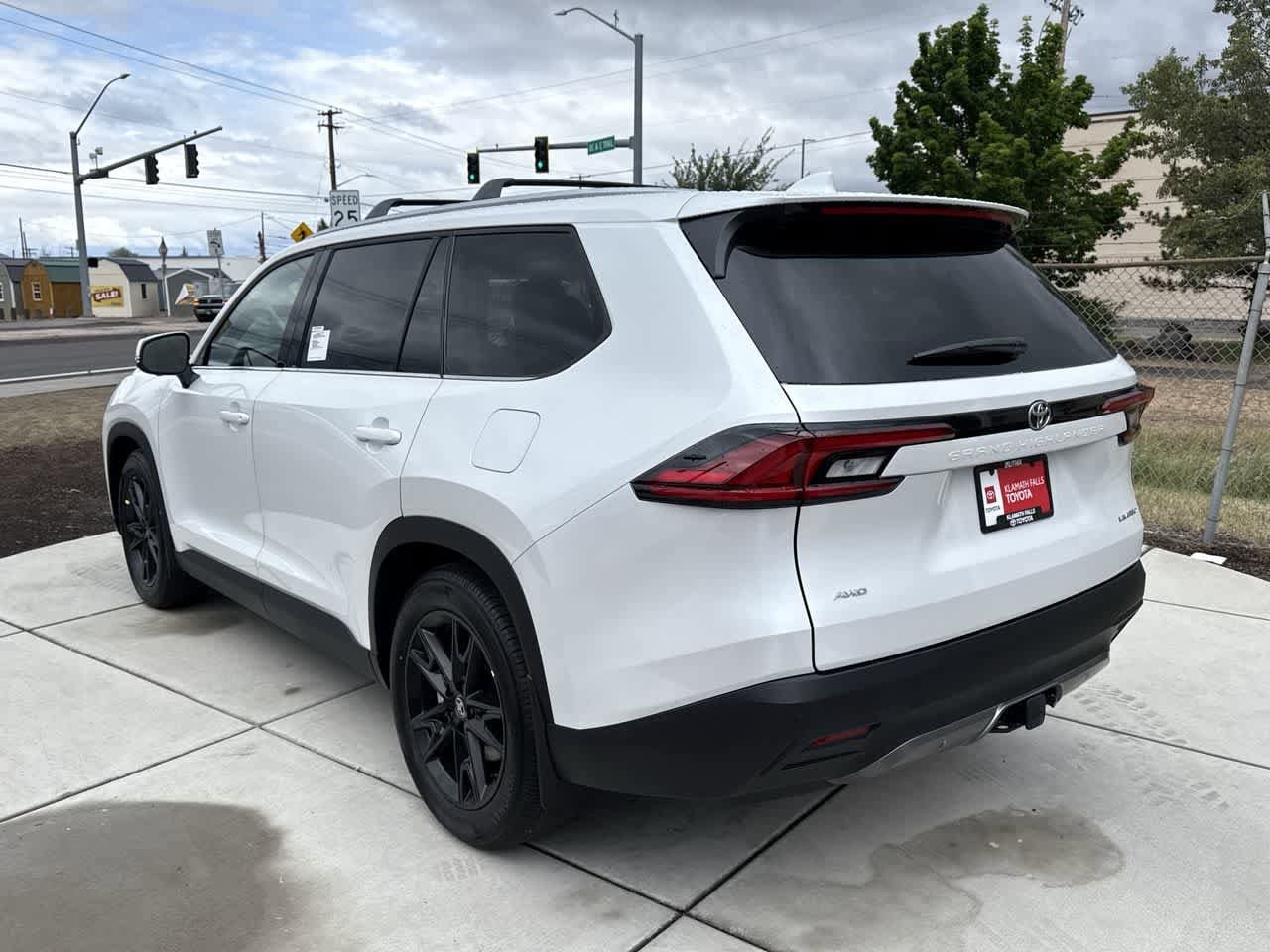 Thumbnail: 2026 Toyota Grand Highlander - 5