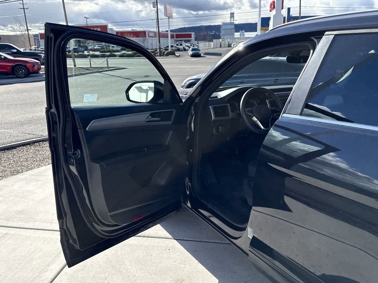 Thumbnail: 2020 Volkswagen Atlas - 10