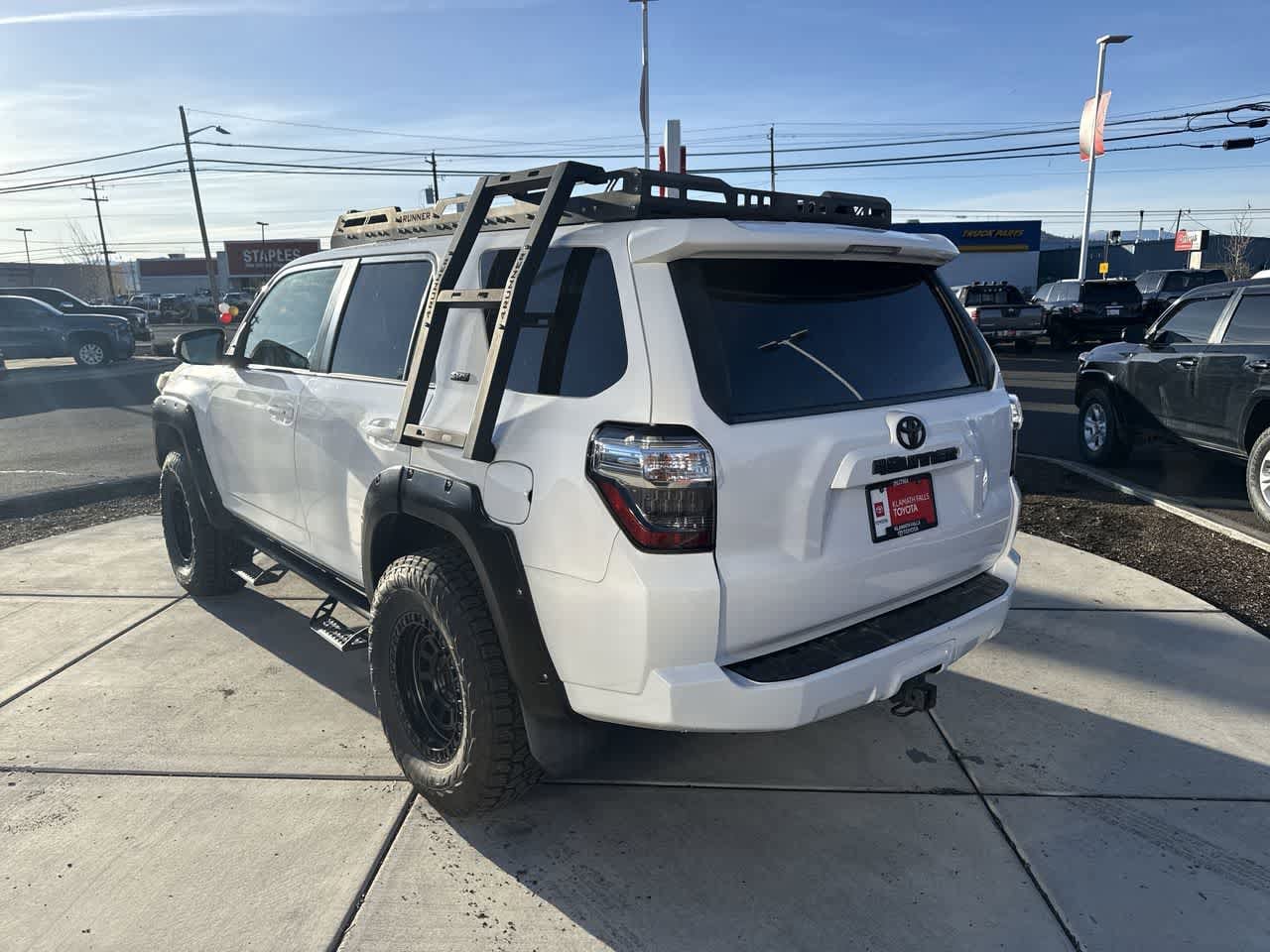 Thumbnail: 2016 Toyota 4Runner - 5