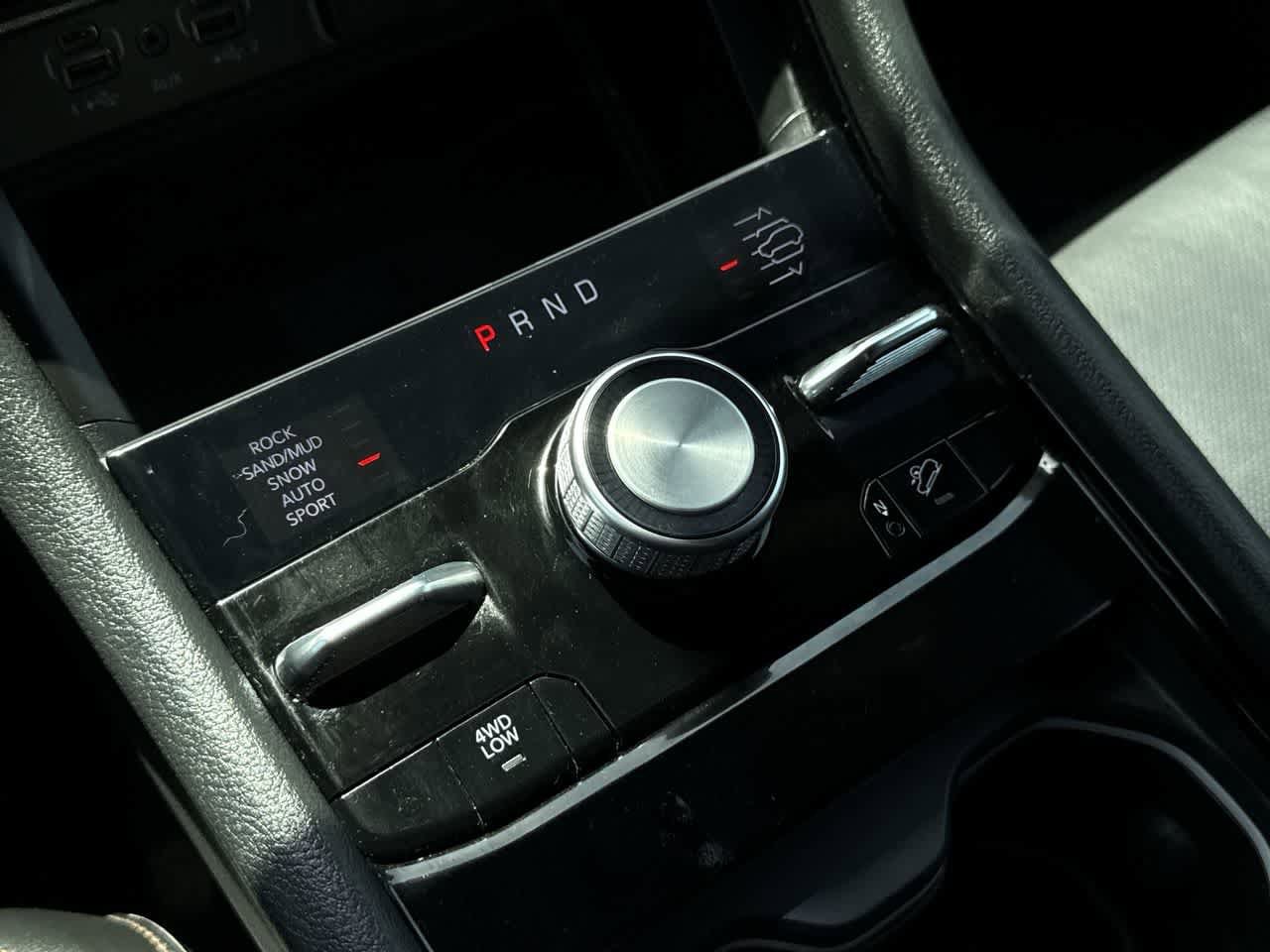 Thumbnail: 2023 Jeep Grand Cherokee - 20