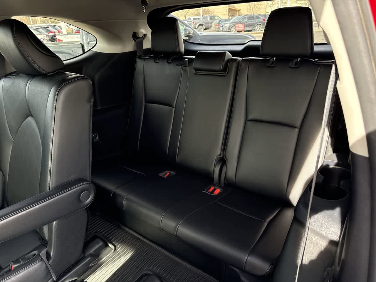 Thumbnail: 2022 Toyota Highlander - 13