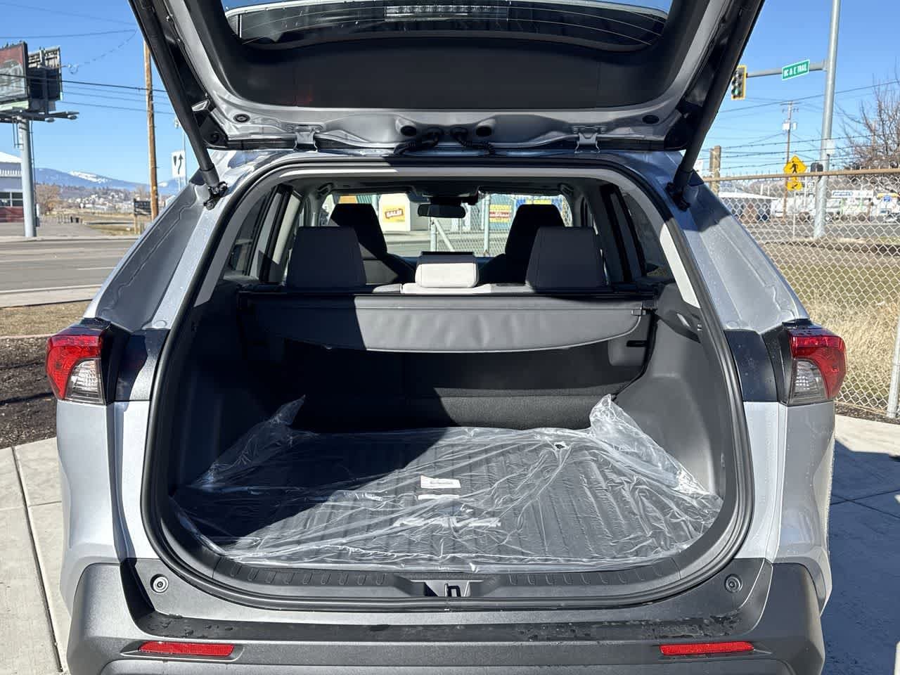 Thumbnail: 2025 Toyota RAV4 - 7