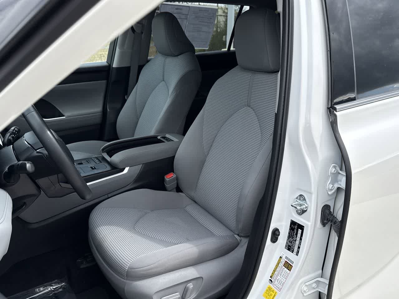 Thumbnail: 2021 Toyota Highlander - 11