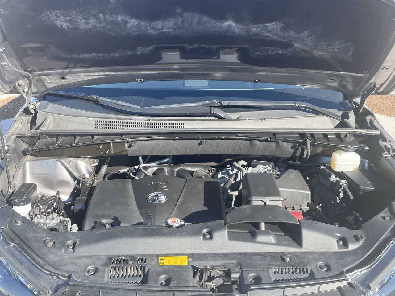 Thumbnail: 2019 Toyota Highlander - 7