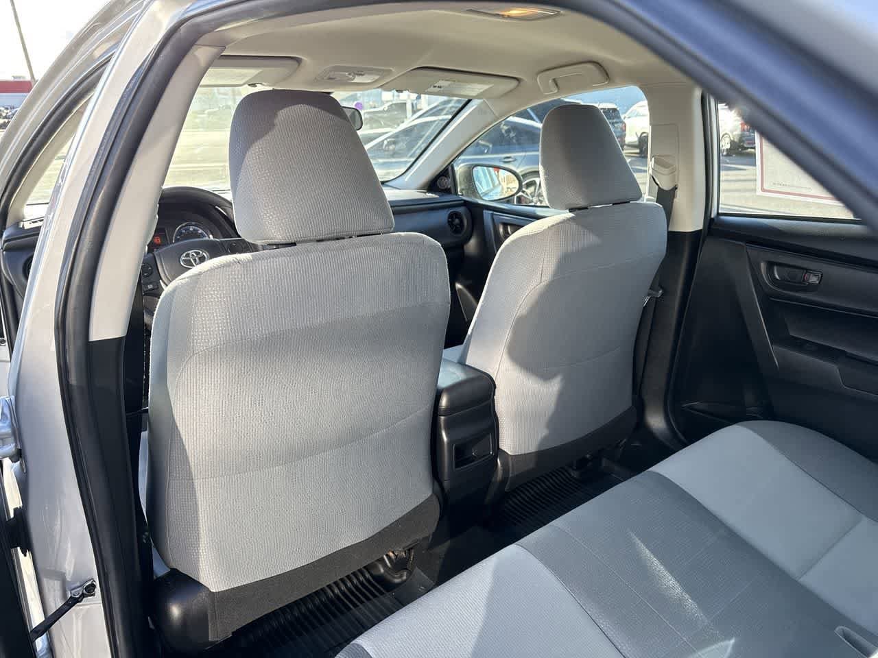 Thumbnail: 2018 Toyota Corolla - 13