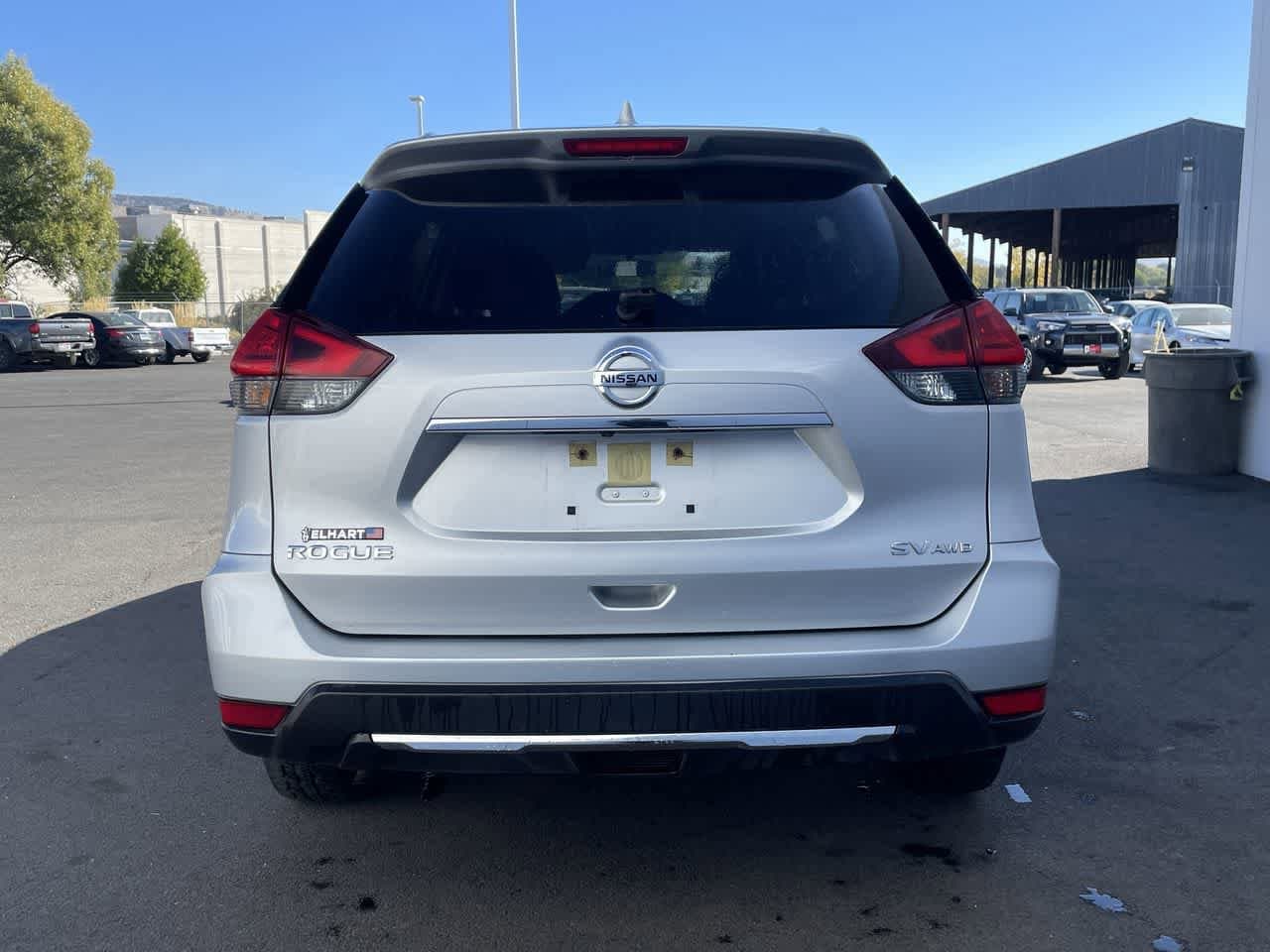 Thumbnail: 2017 Nissan Rogue - 4