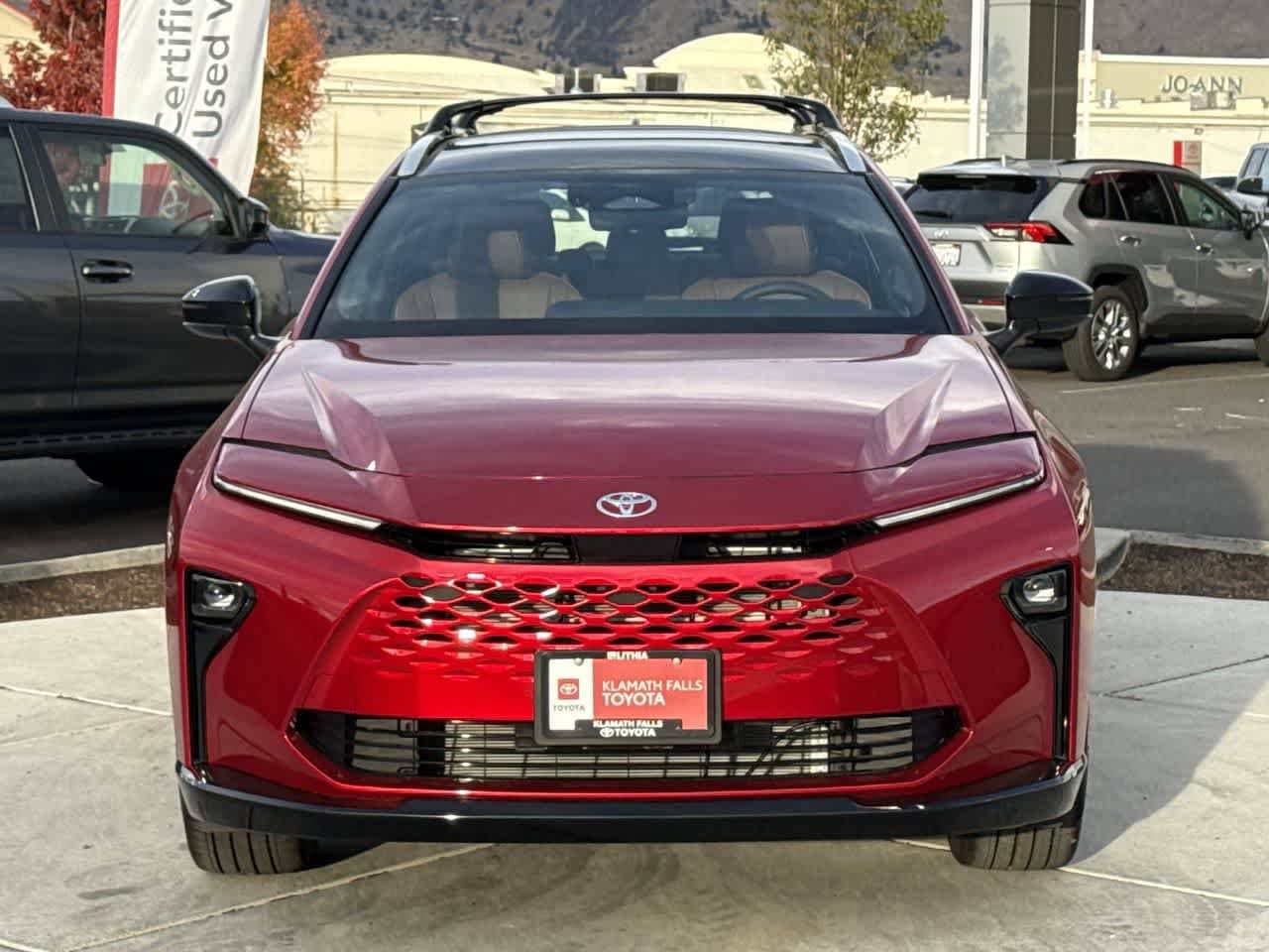 Thumbnail: 2025 Toyota Crown Signia - 3