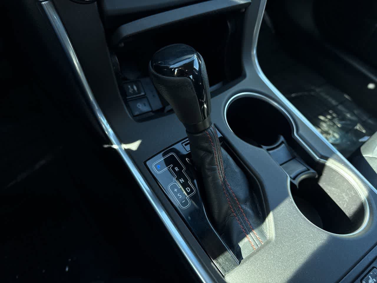 Thumbnail: 2015 Toyota Camry - 20