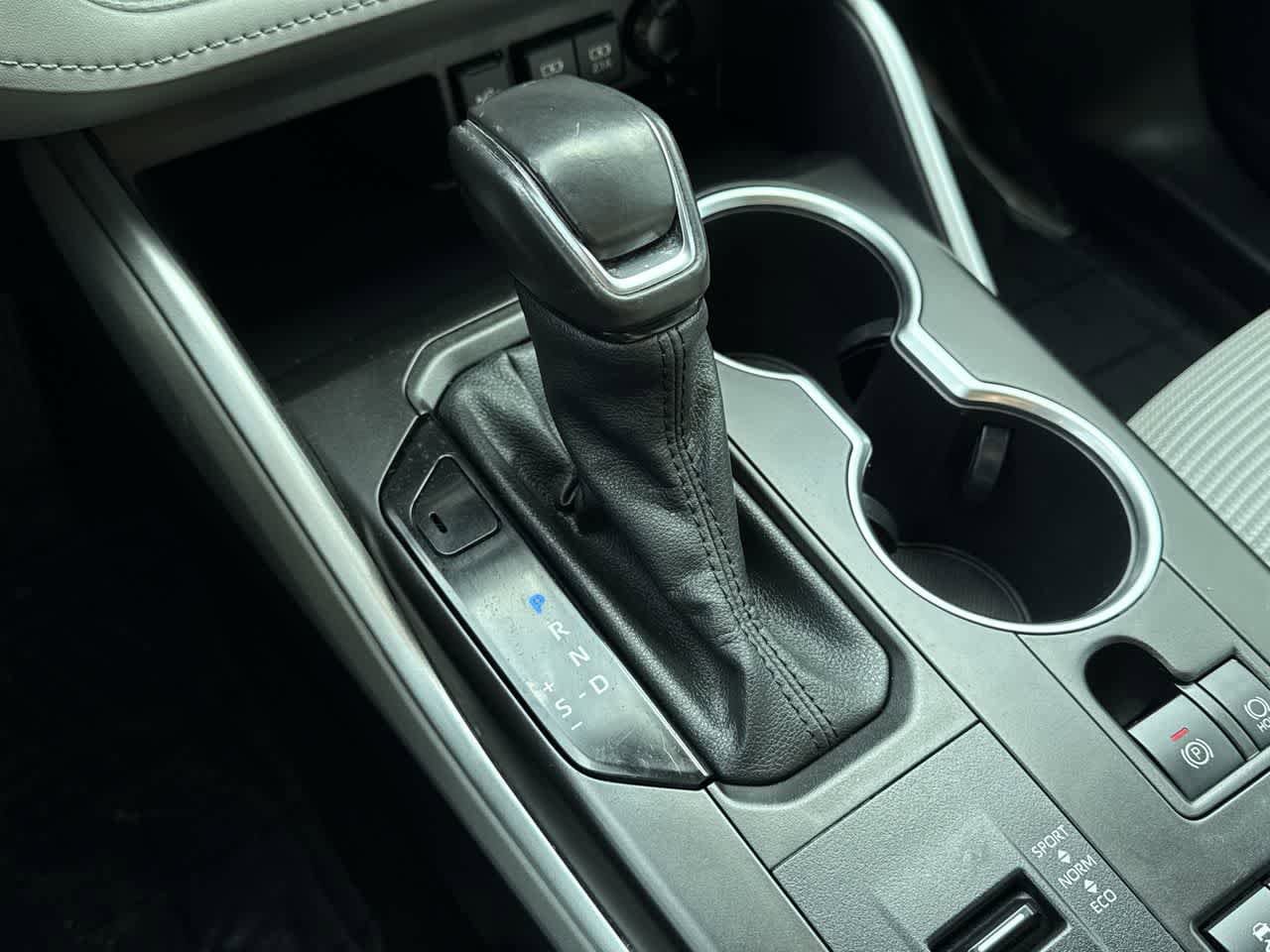 Thumbnail: 2021 Toyota Highlander - 21