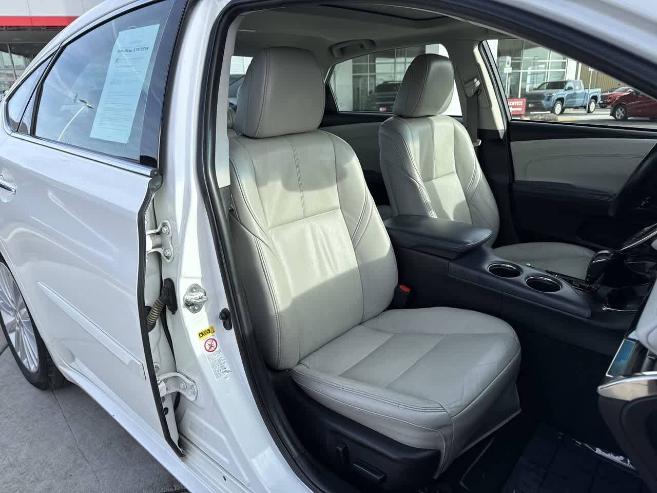 Thumbnail: 2015 Toyota Avalon - 14