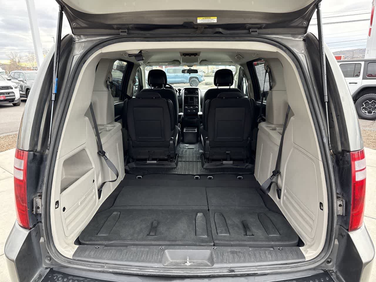 Thumbnail: 2010 Dodge Grand Caravan - 6