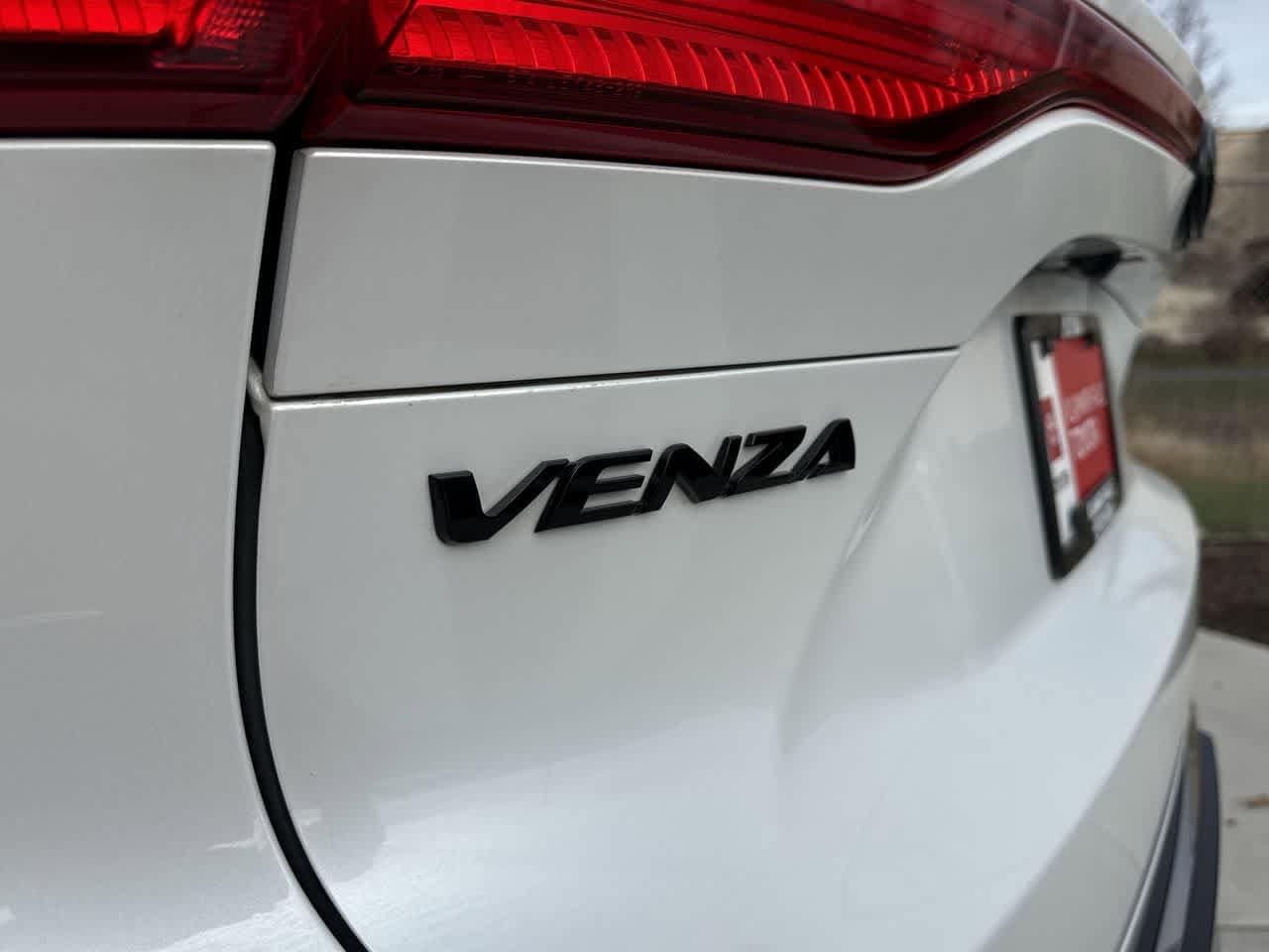 Thumbnail: 2024 Toyota Venza - 9