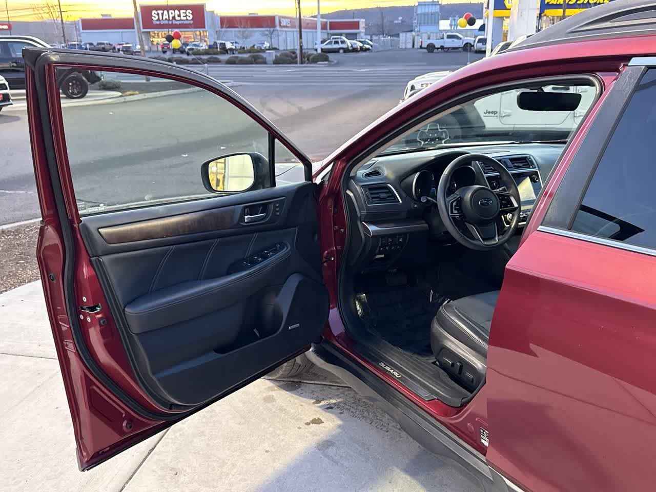 Thumbnail: 2018 Subaru Outback - 10