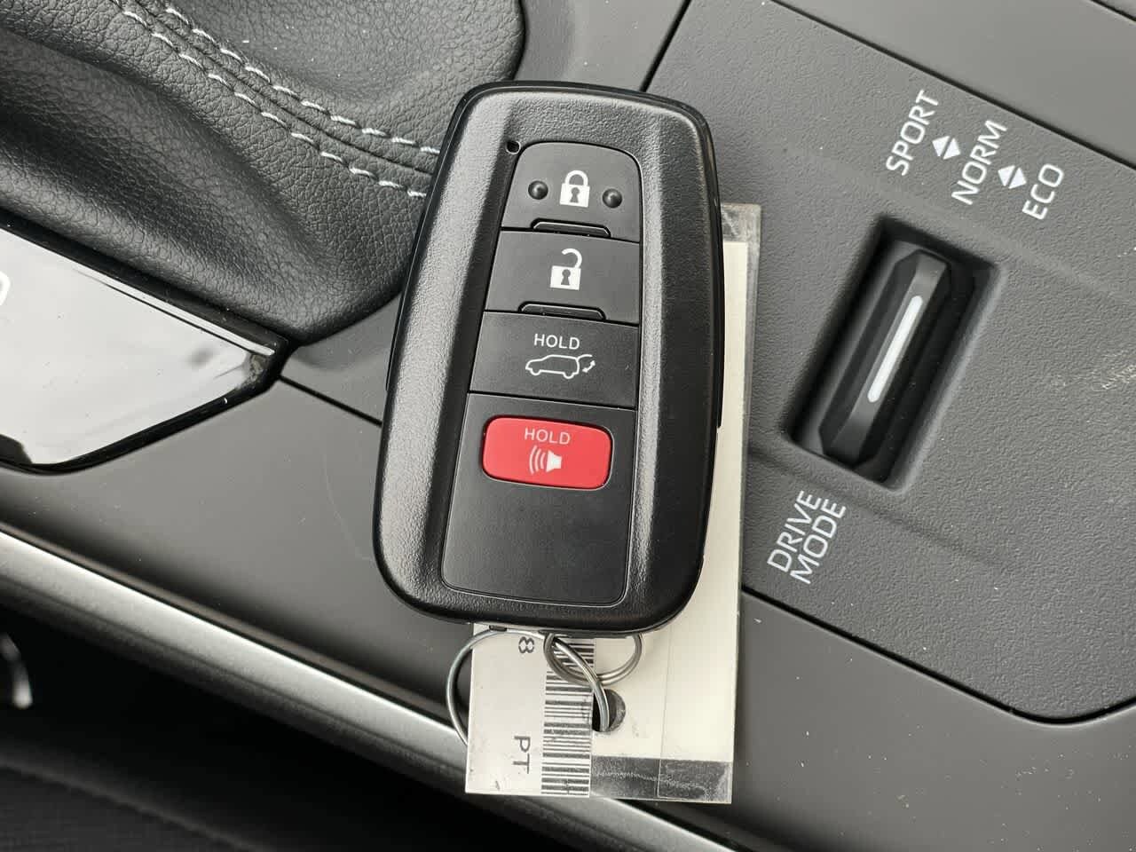 Thumbnail: 2023 Toyota Highlander - 27