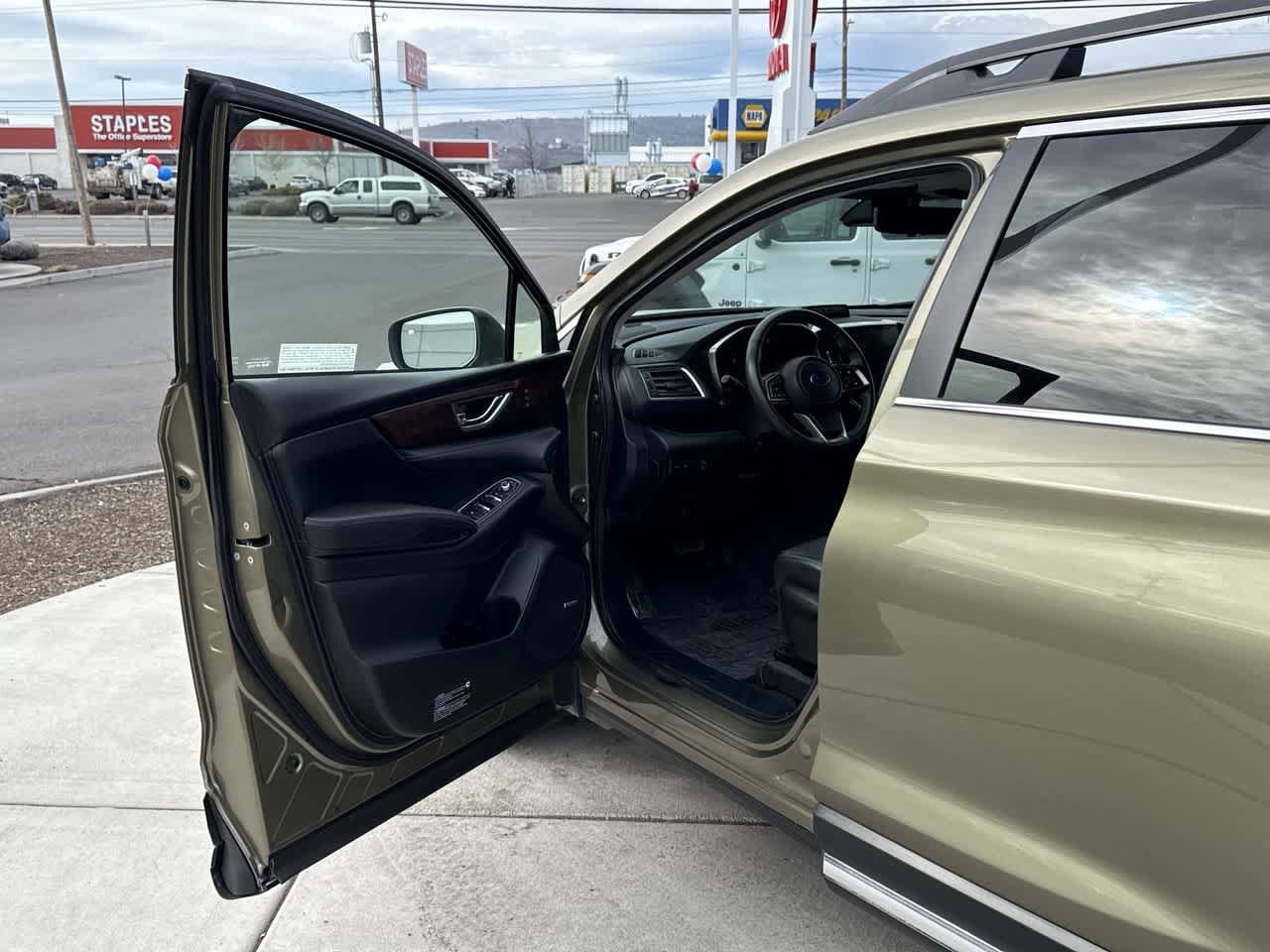 Thumbnail: 2023 Subaru Ascent - 10