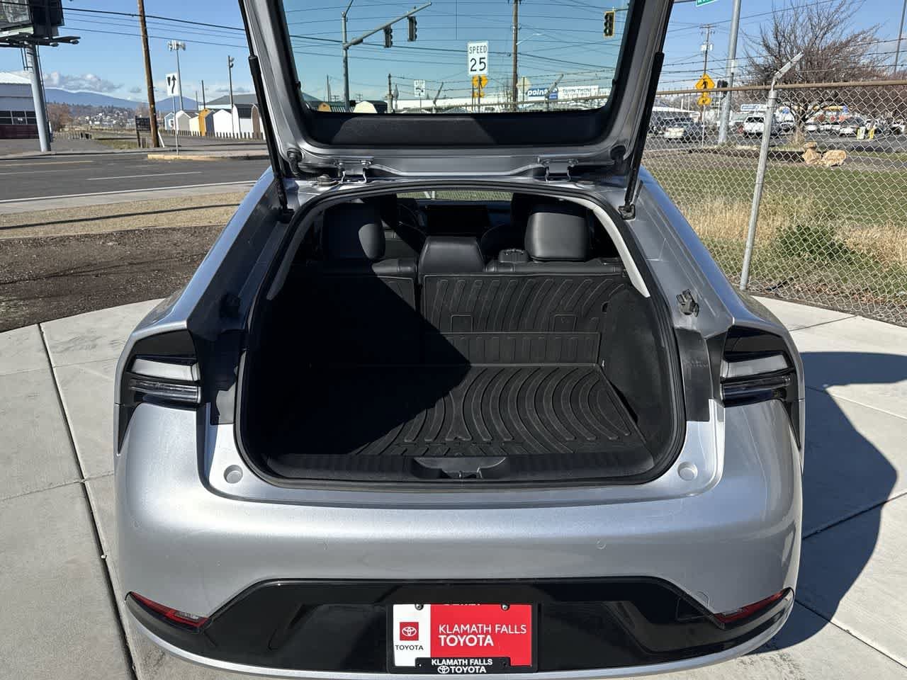 Thumbnail: 2024 Toyota Prius Prime - 6