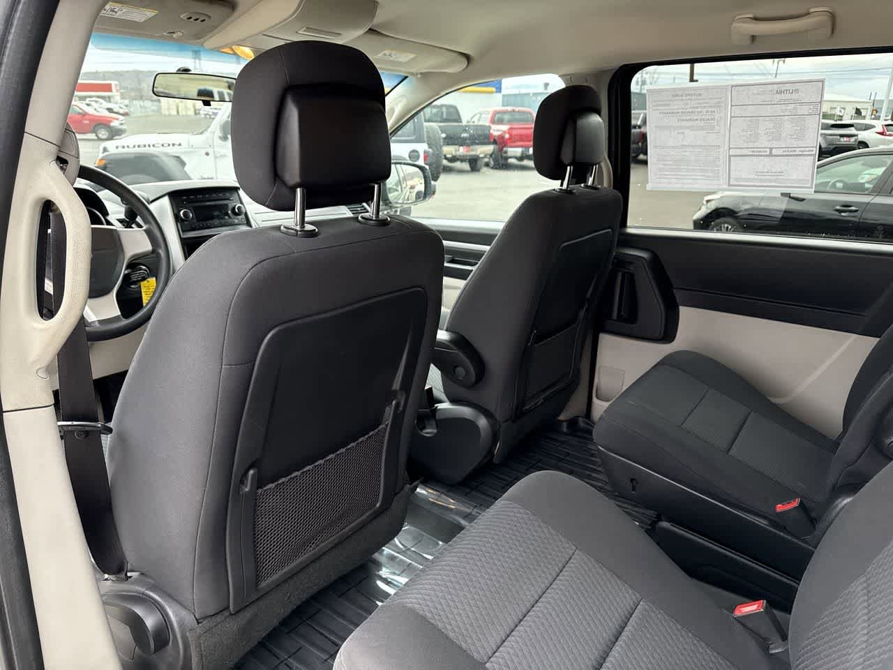 Thumbnail: 2010 Dodge Grand Caravan - 14