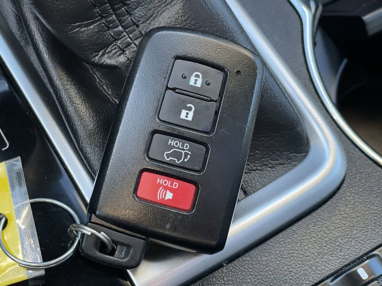 Thumbnail: 2019 Toyota Highlander - 26