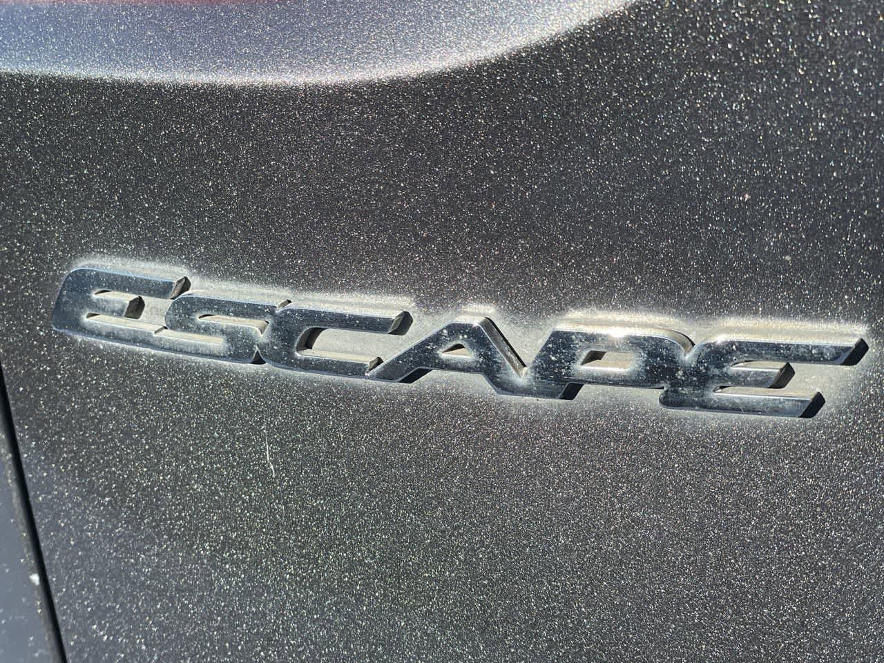 Thumbnail: 2015 Ford Escape - 9