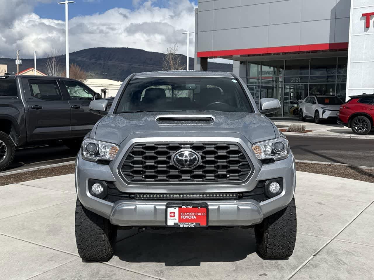 Thumbnail: 2022 Toyota Tacoma - 3