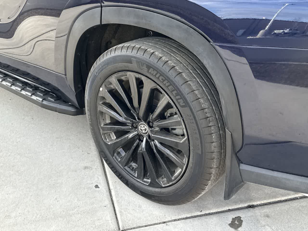 Thumbnail: 2023 Toyota Highlander - 8