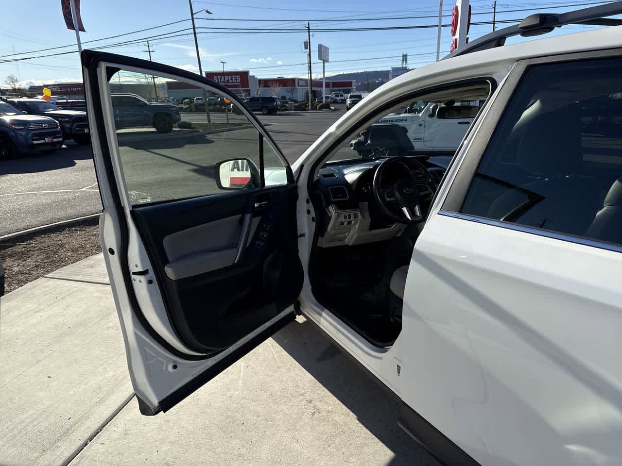 Thumbnail: 2017 Subaru Forester - 10