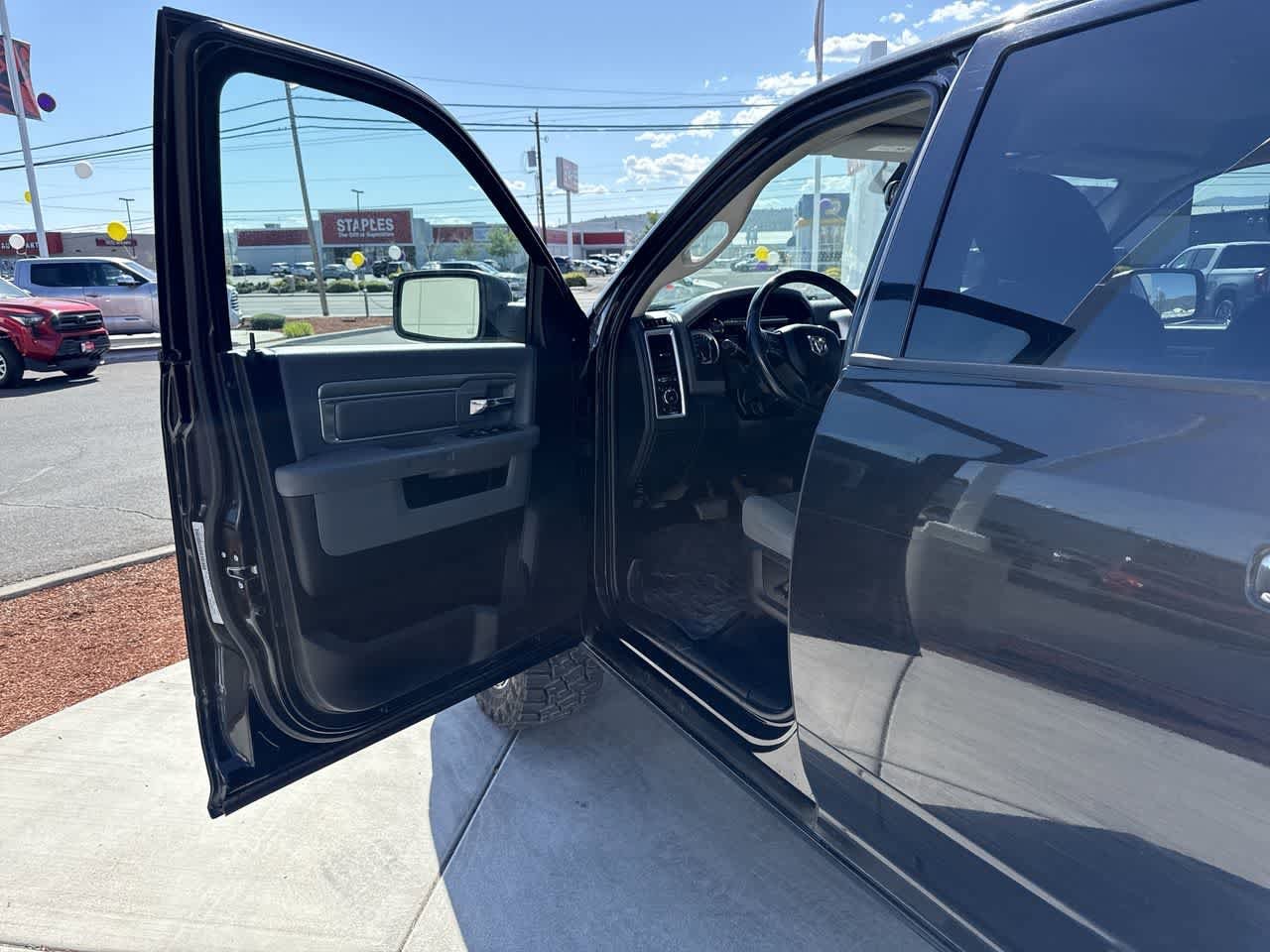 Thumbnail: 2017 RAM 1500 - 10