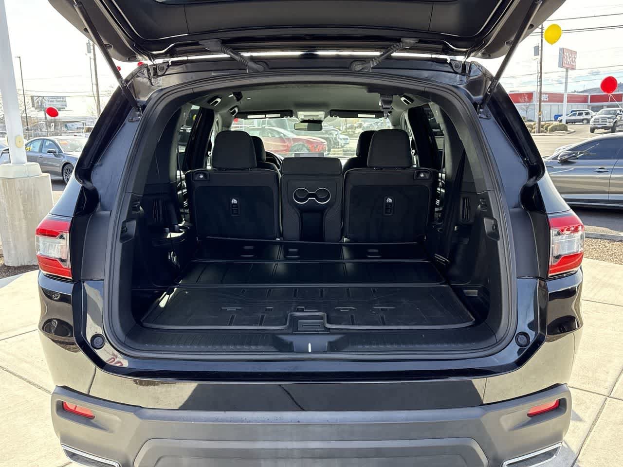 Thumbnail: 2023 Honda Pilot - 6