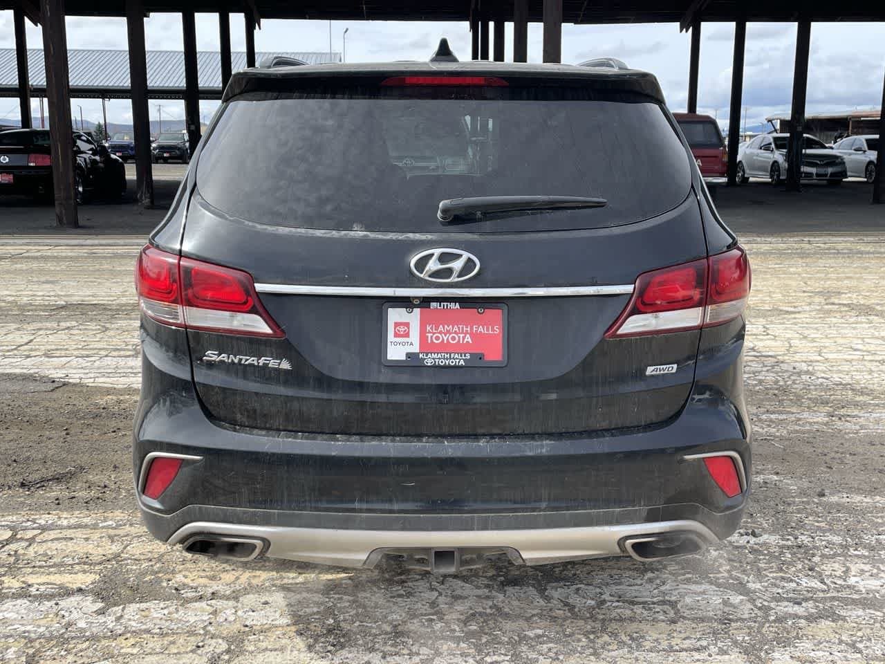 Thumbnail: 2017 Hyundai Santa Fe - 4