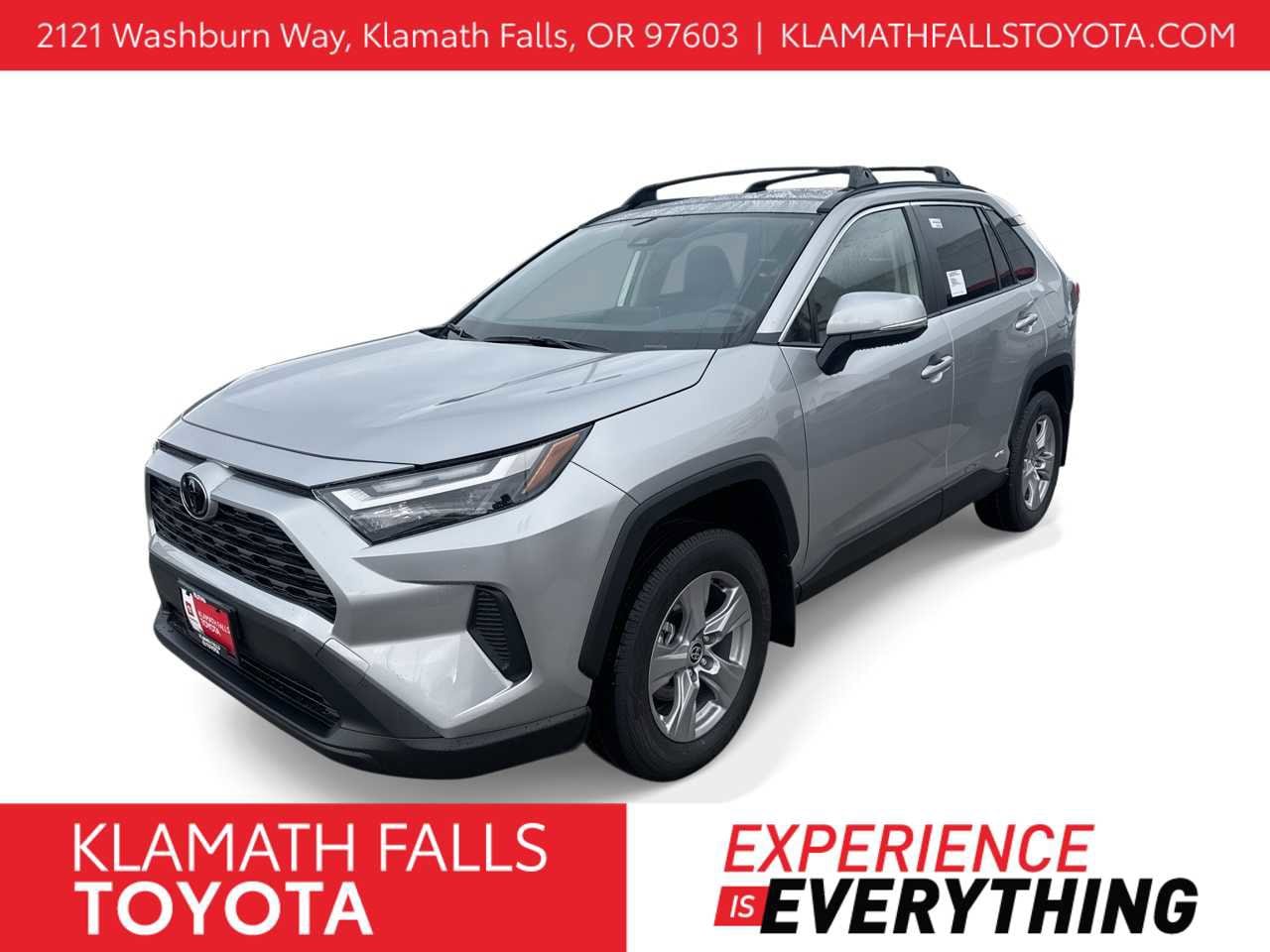 2025 Toyota RAV4 XLE's photo