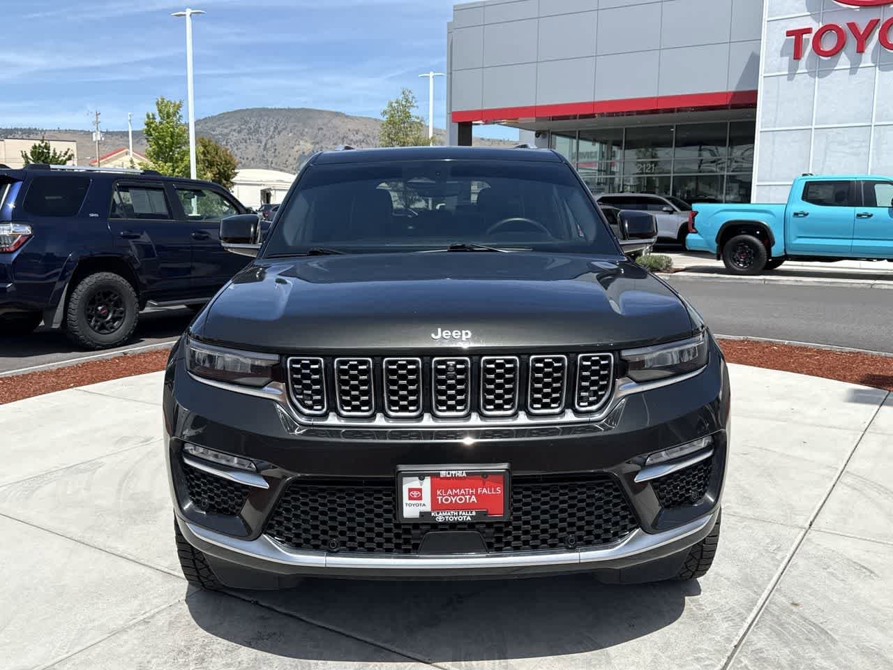 Thumbnail: 2023 Jeep Grand Cherokee - 3