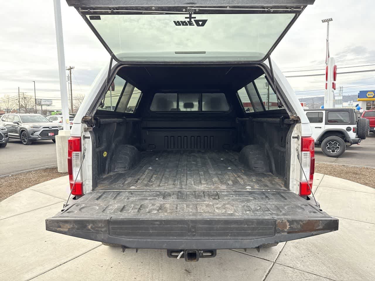 Thumbnail: 2019 Ford F-350 - 5