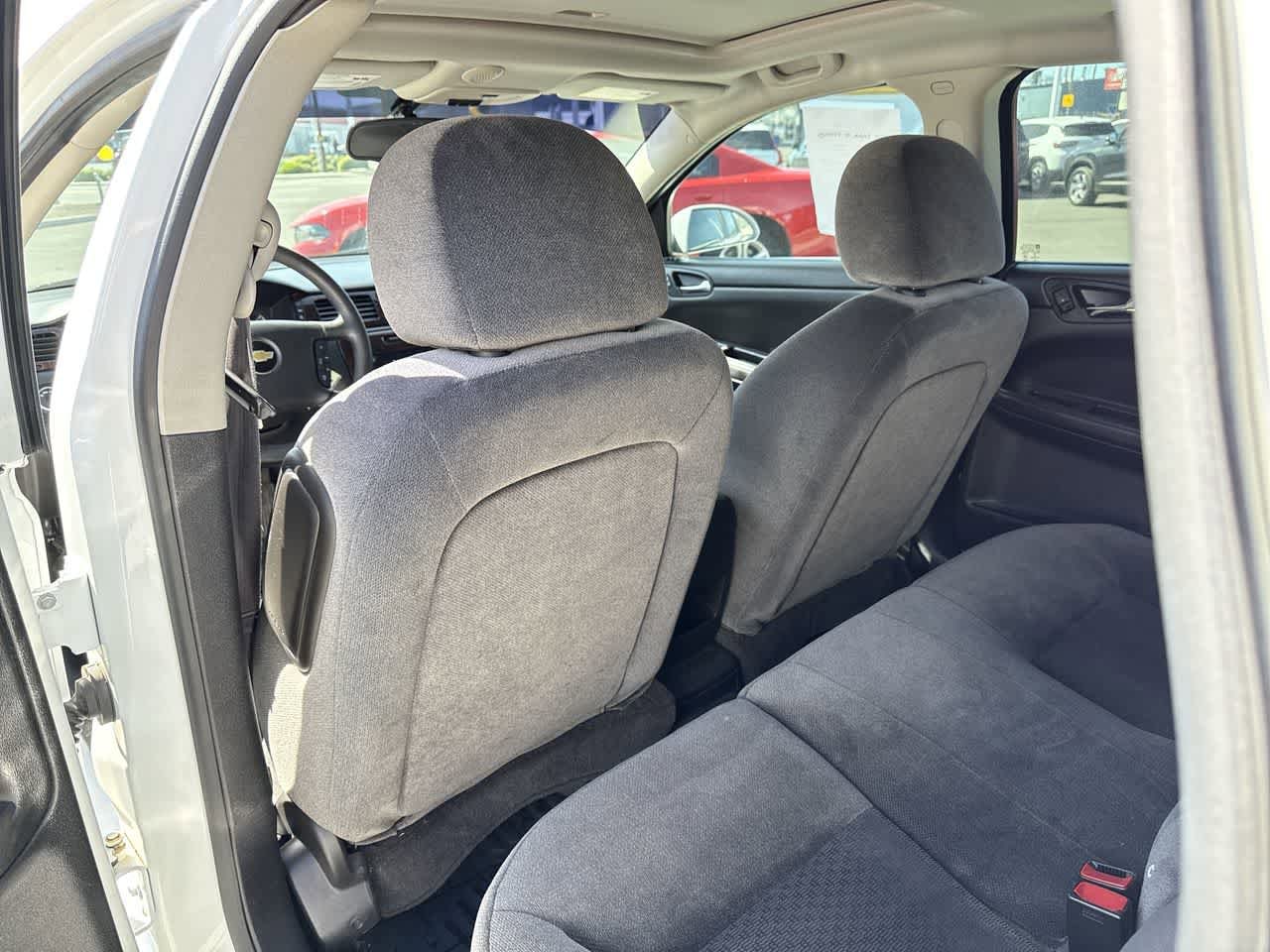 Thumbnail: 2015 Chevrolet Impala - 14