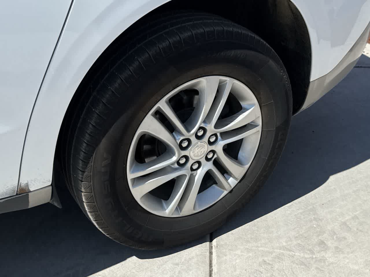 2021 Buick Enclave Essence - Photo 8