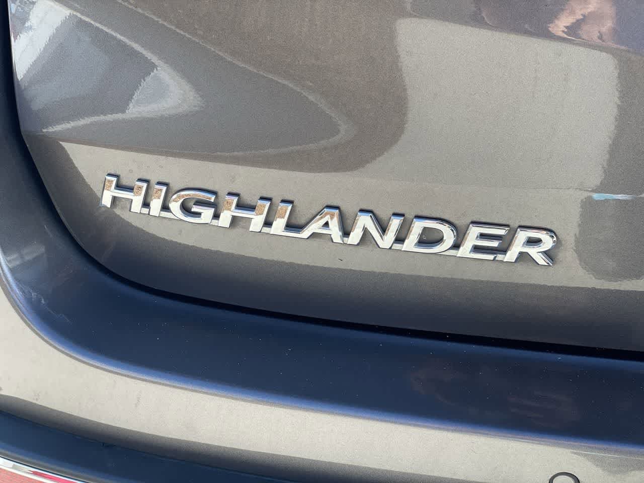 Thumbnail: 2019 Toyota Highlander - 9