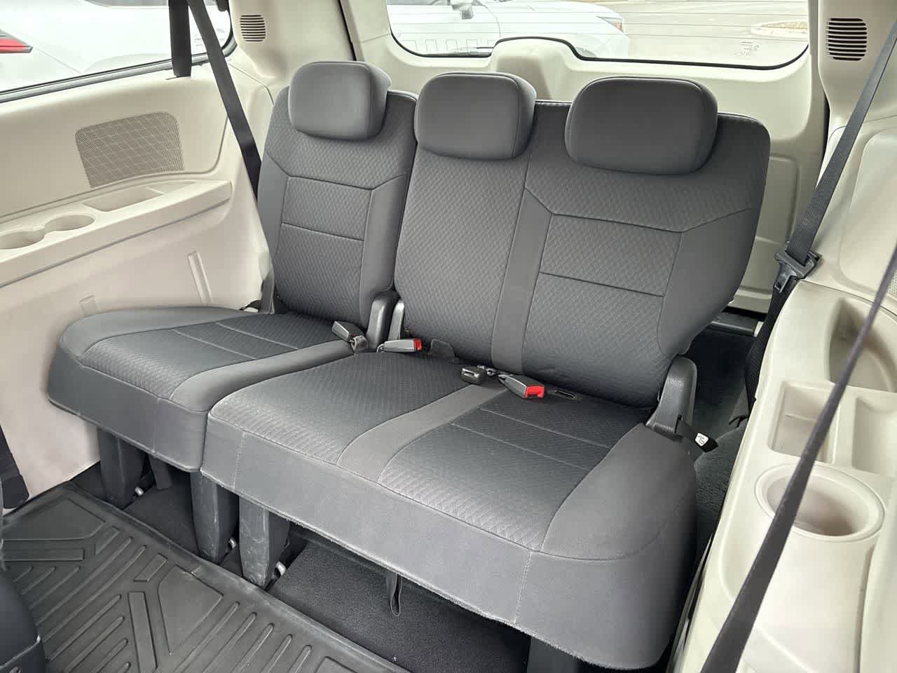 Thumbnail: 2010 Dodge Grand Caravan - 13