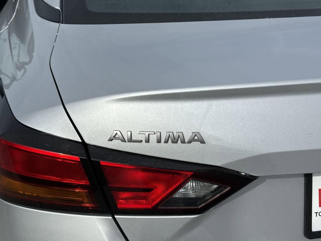 Thumbnail: 2024 Nissan Altima - 9