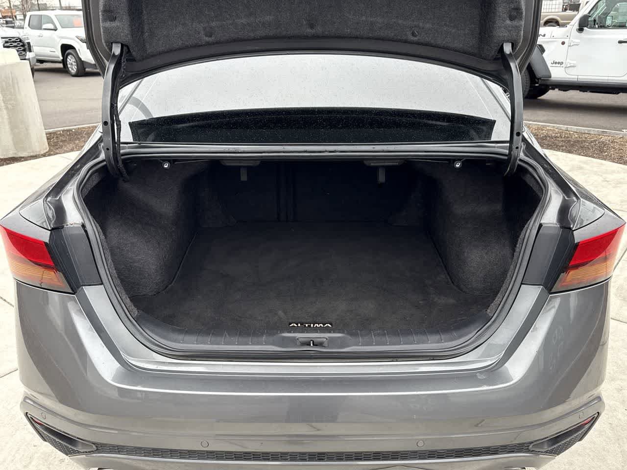 Thumbnail: 2023 Nissan Altima - 6