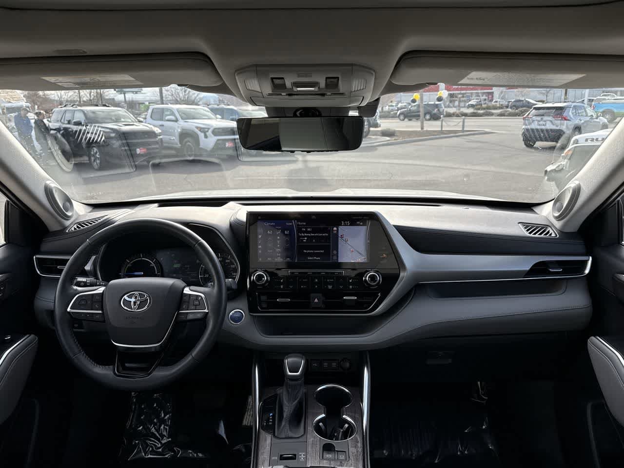 Thumbnail: 2021 Toyota Highlander - 16