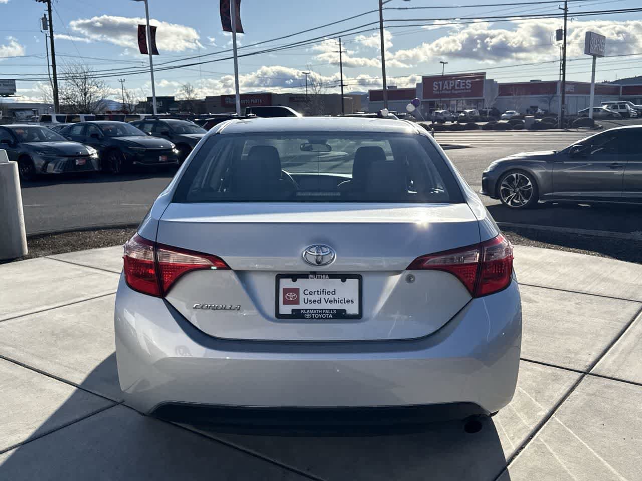 Thumbnail: 2018 Toyota Corolla - 4