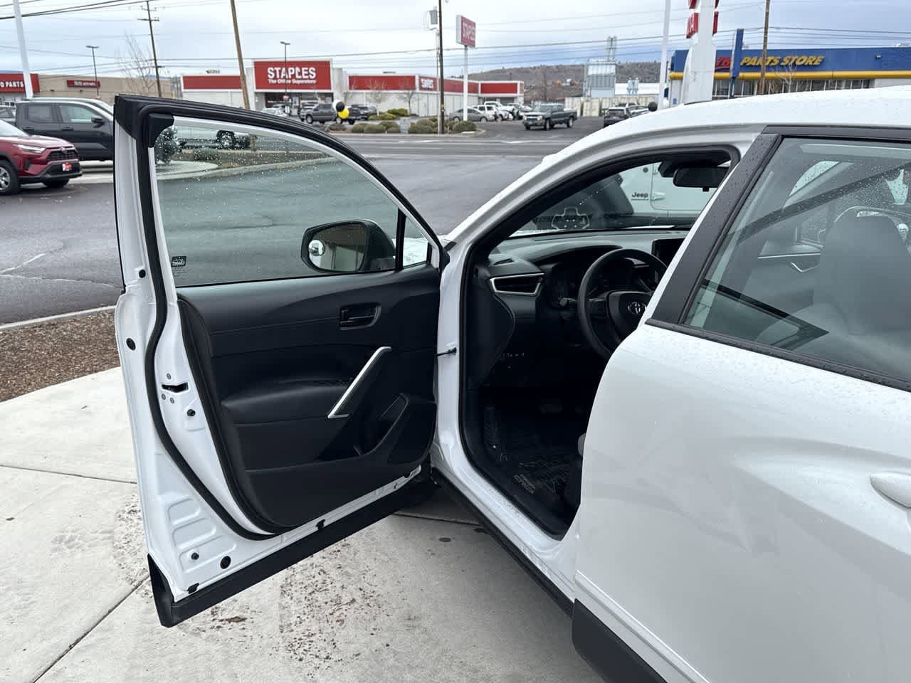 Thumbnail: 2023 Toyota Corolla Cross - 10