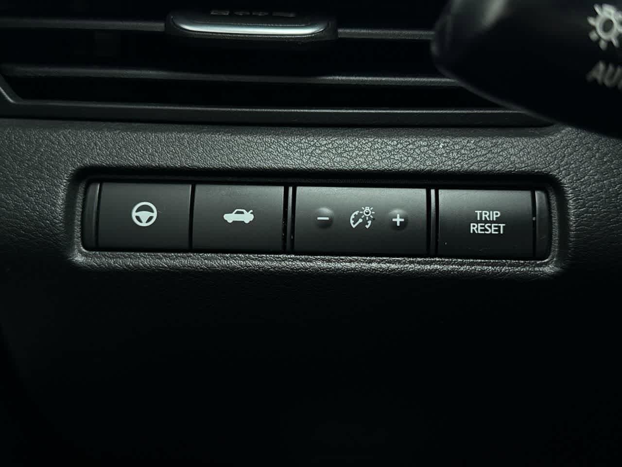 Thumbnail: 2023 Nissan Altima - 21